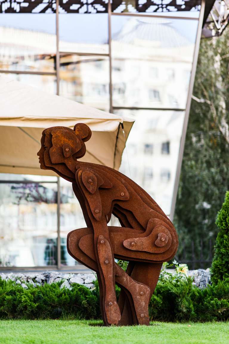 «Цикл - Феміни» — чорний метал (h-200см) 2013