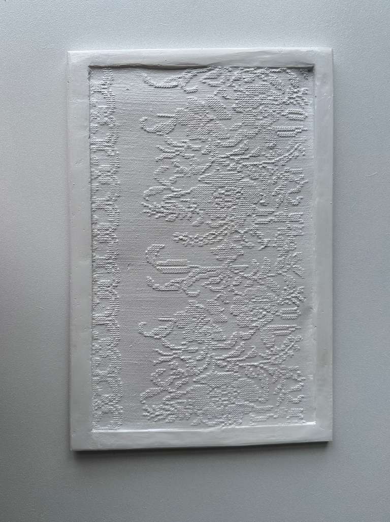 Amulet 35 - зміцнений гіпс на дереві, 38х23х1,5см, 2024