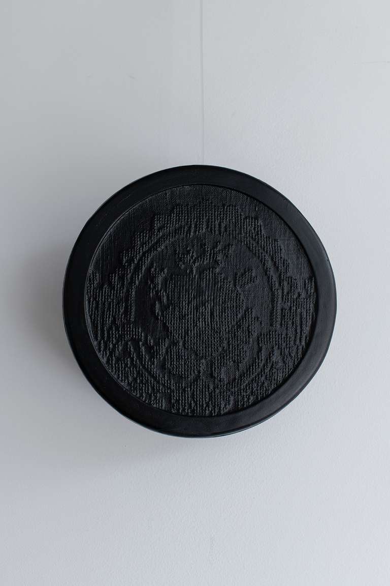Black amulet 5 - зміцнений гіпс на дереві, D-20cм, 2024