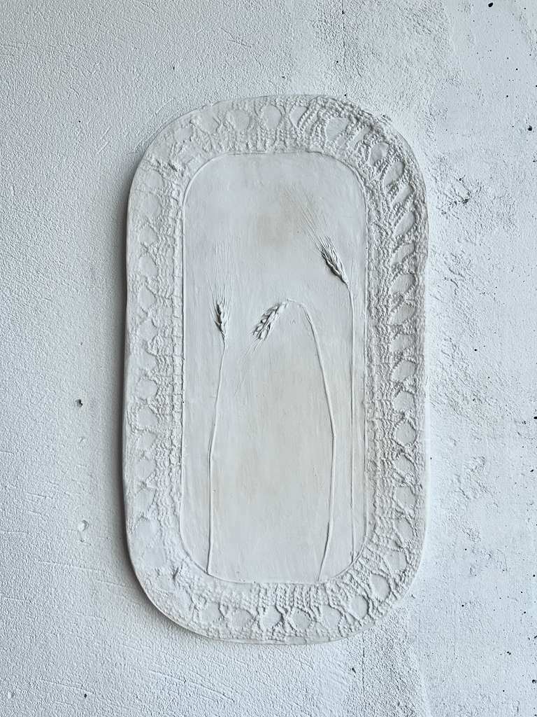 Harvest (Tree of life 8) - будівельна сітка, штукатурка, 66х36х2см, 2023