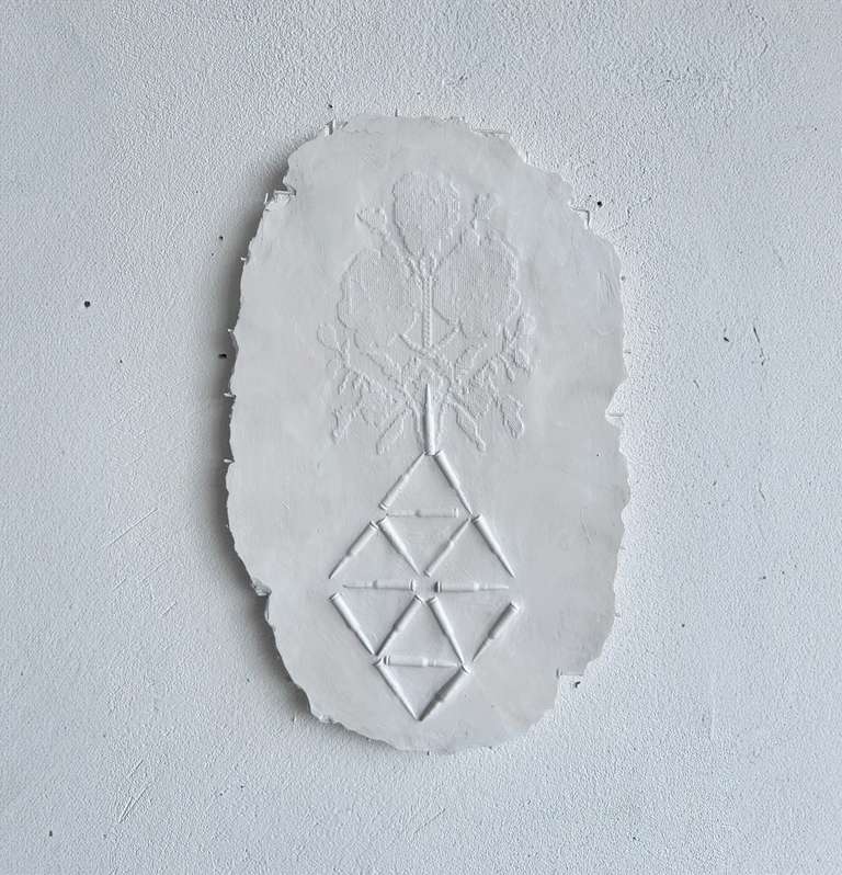 Tree of Life 5 - будівельна сітка, штукатурка, 51х32х1,5см, 2023